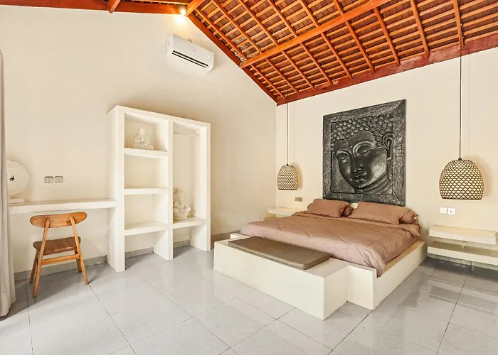 Villa Tropical Complex *