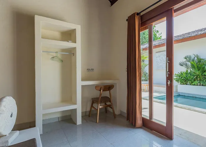Villa Tropical Complex *