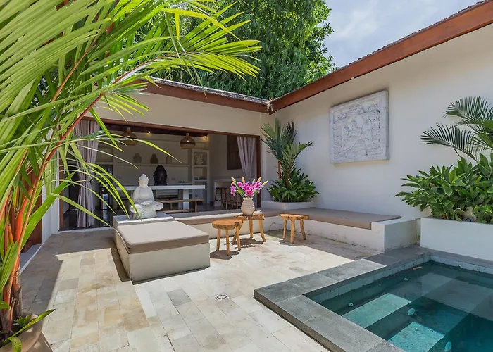 Tropical Complex Villa